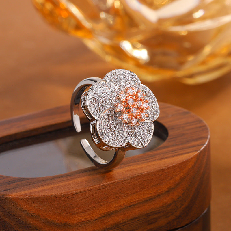 Floral Glow Zircon Ring