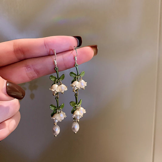 White Lily of the Valley Pearl Earrings