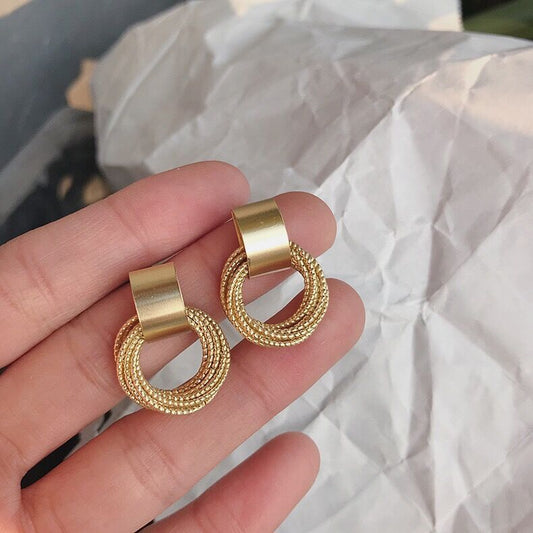 Minimalist Matte Metal Circle Tassel Earrings