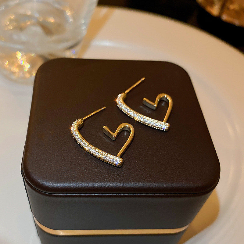 Love Heart Earrings – Lightweight Luxury for Women