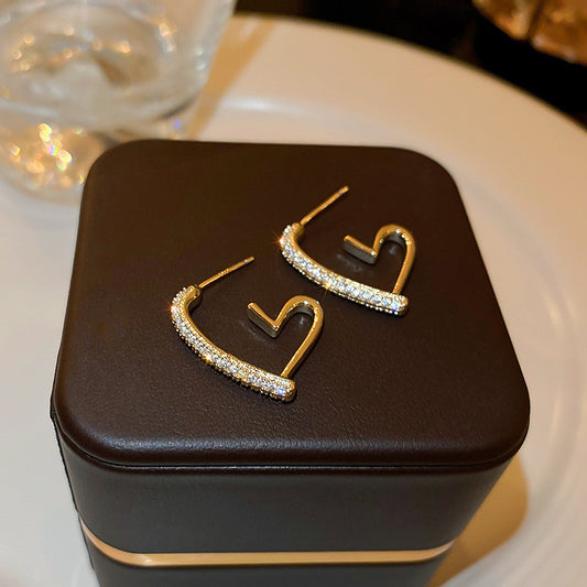 Love Heart Earrings – Lightweight Luxury for Women