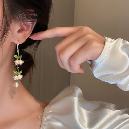 White Lily of the Valley Pearl Earrings