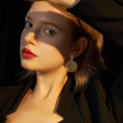 Retro Chic Design Earrings