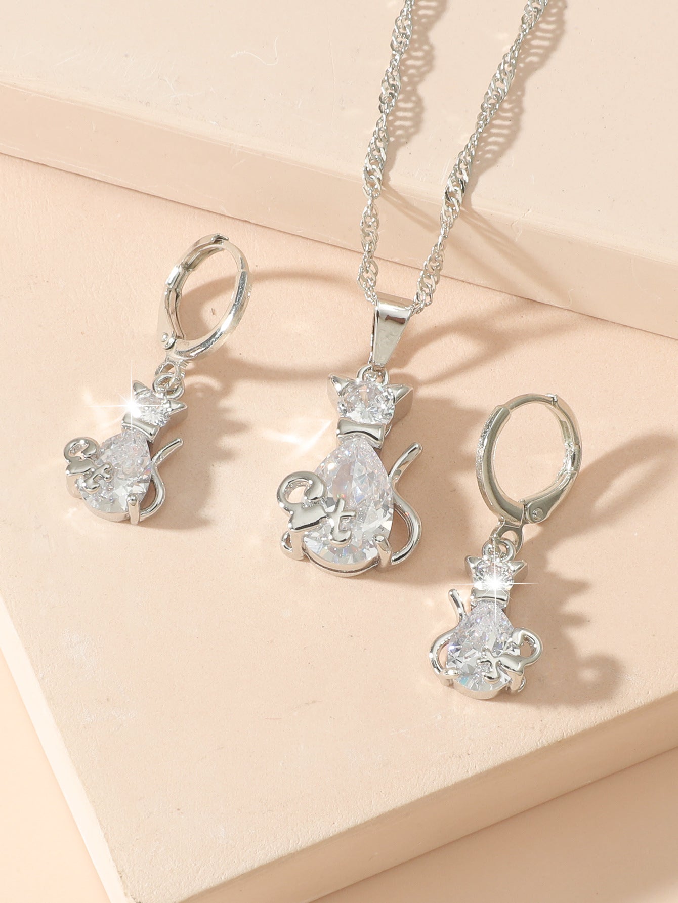 Crystal Glow Round Jewelry Set